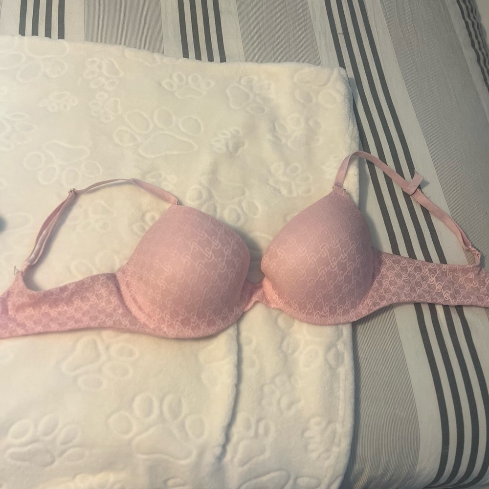 Victoria's Secret Light Pink Lace Bra